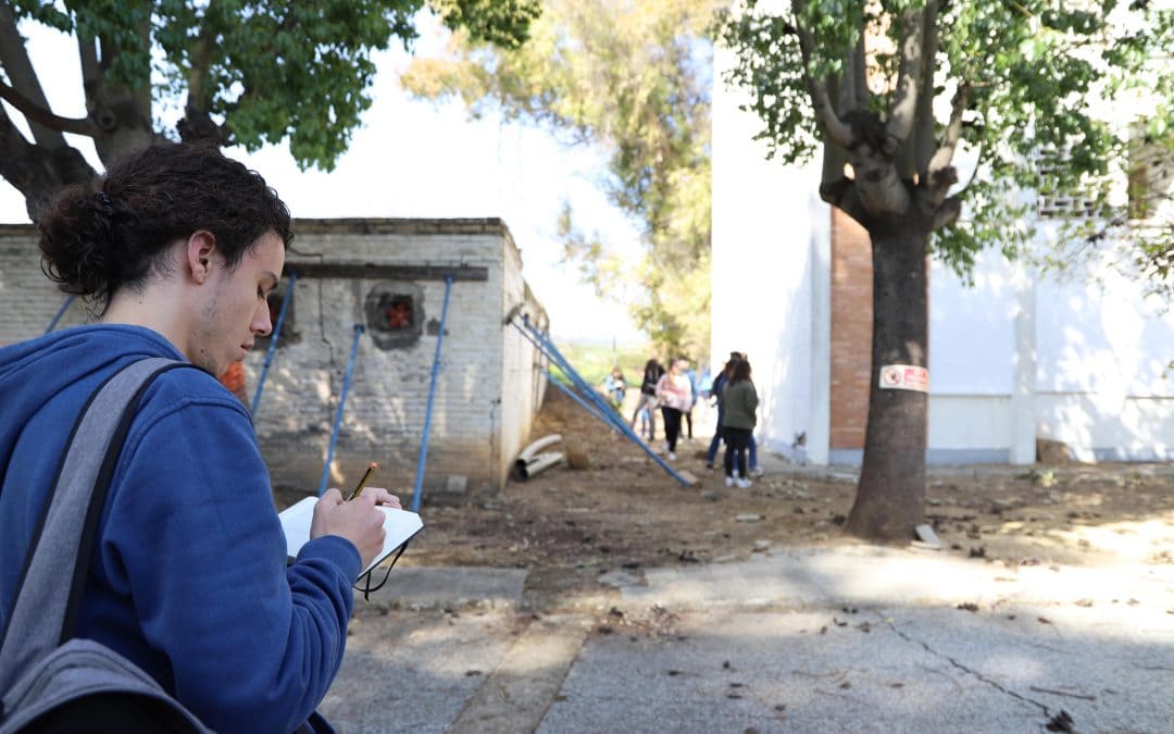 Clase práctica de alumnos de Arquitectura