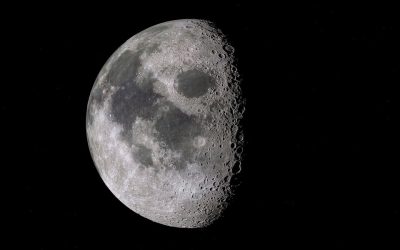 LA NASA CONFIRMA LA EXISTENCIA DE AGUA EN LA LUNA